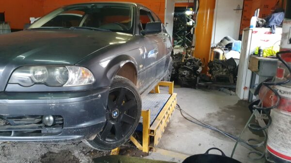 DESPIECE COMPLETO BMW 320 CI E46 - Imagen 3