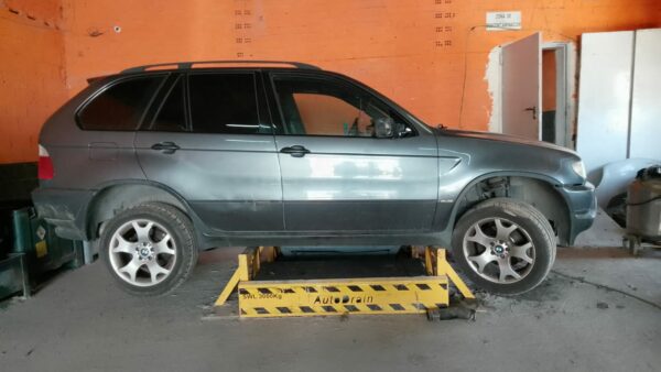 DESPIECE COMPLETO BMW X5 E53